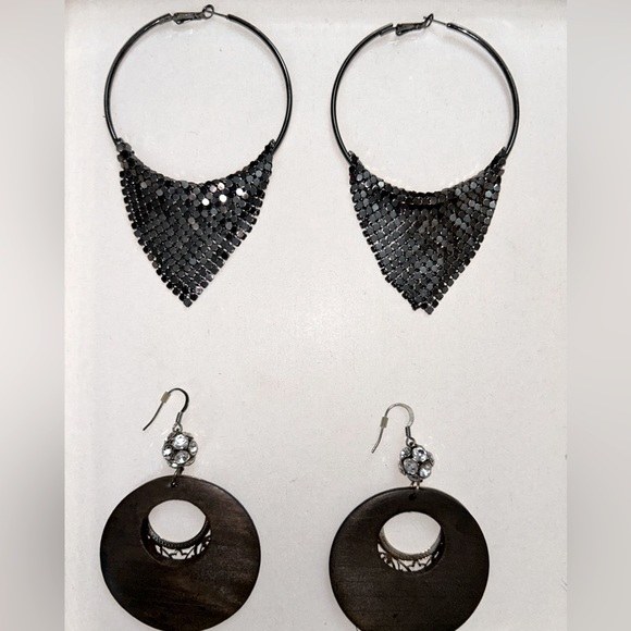 Mandees earrings set - Picture 2 of 2